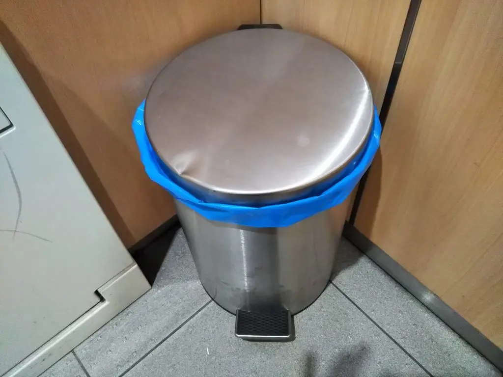 一人暮らしにおすすめのゴミ箱のサイズ